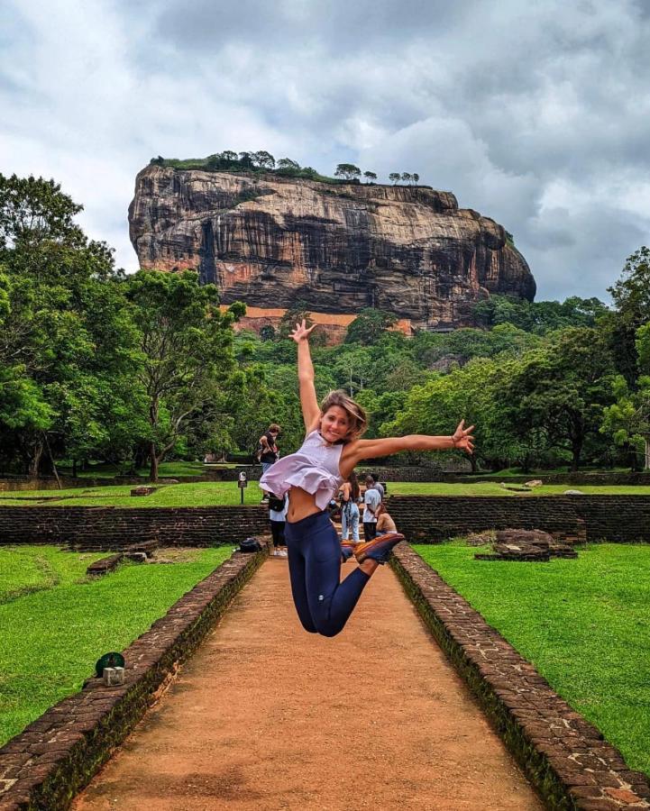 Hotel Hungry Lion Sigiriya Exterior foto